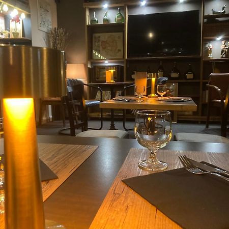 Hotel Les Lodges D'Оза Экстерьер фото